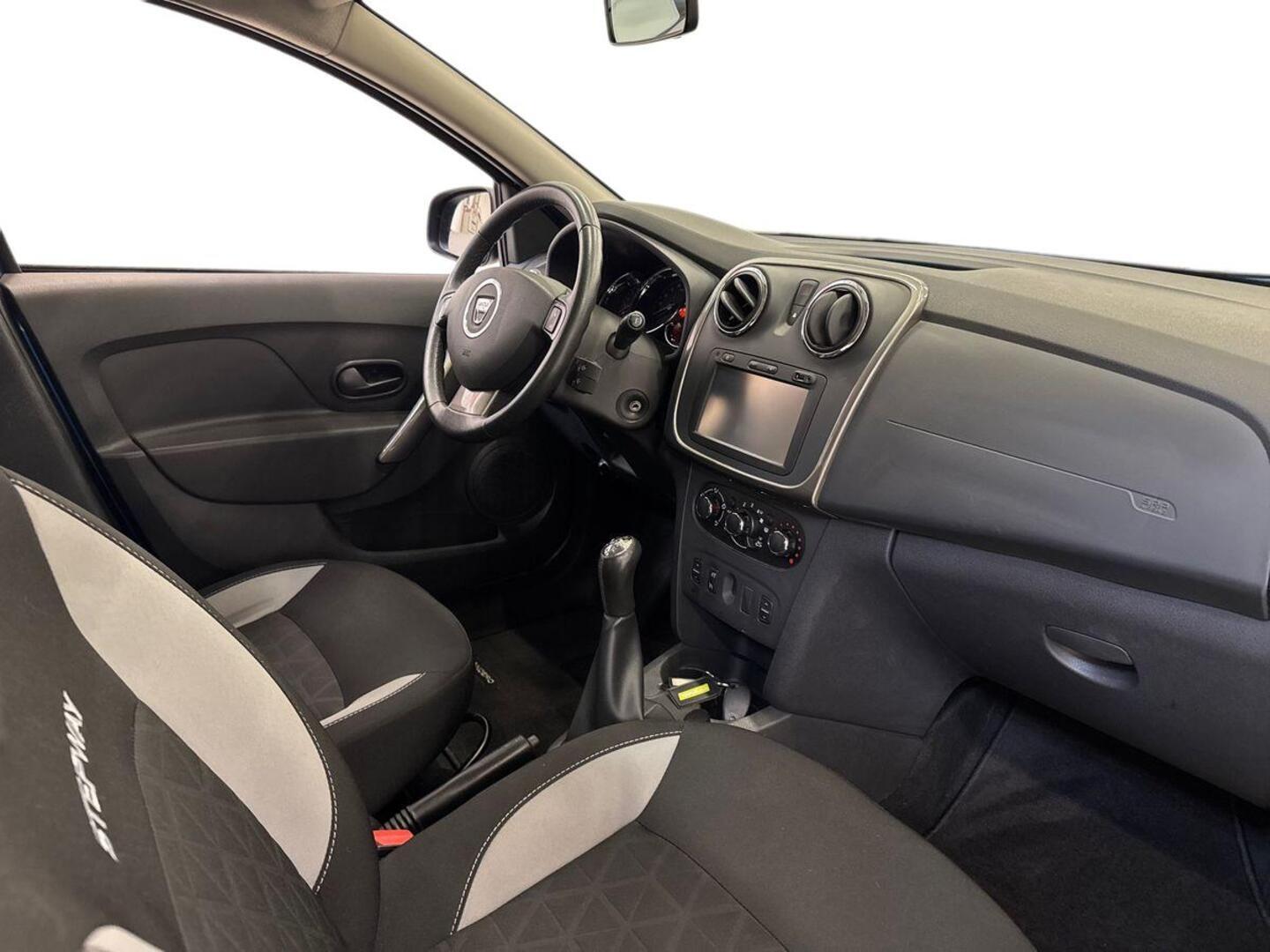 DACIA Sandero 2016