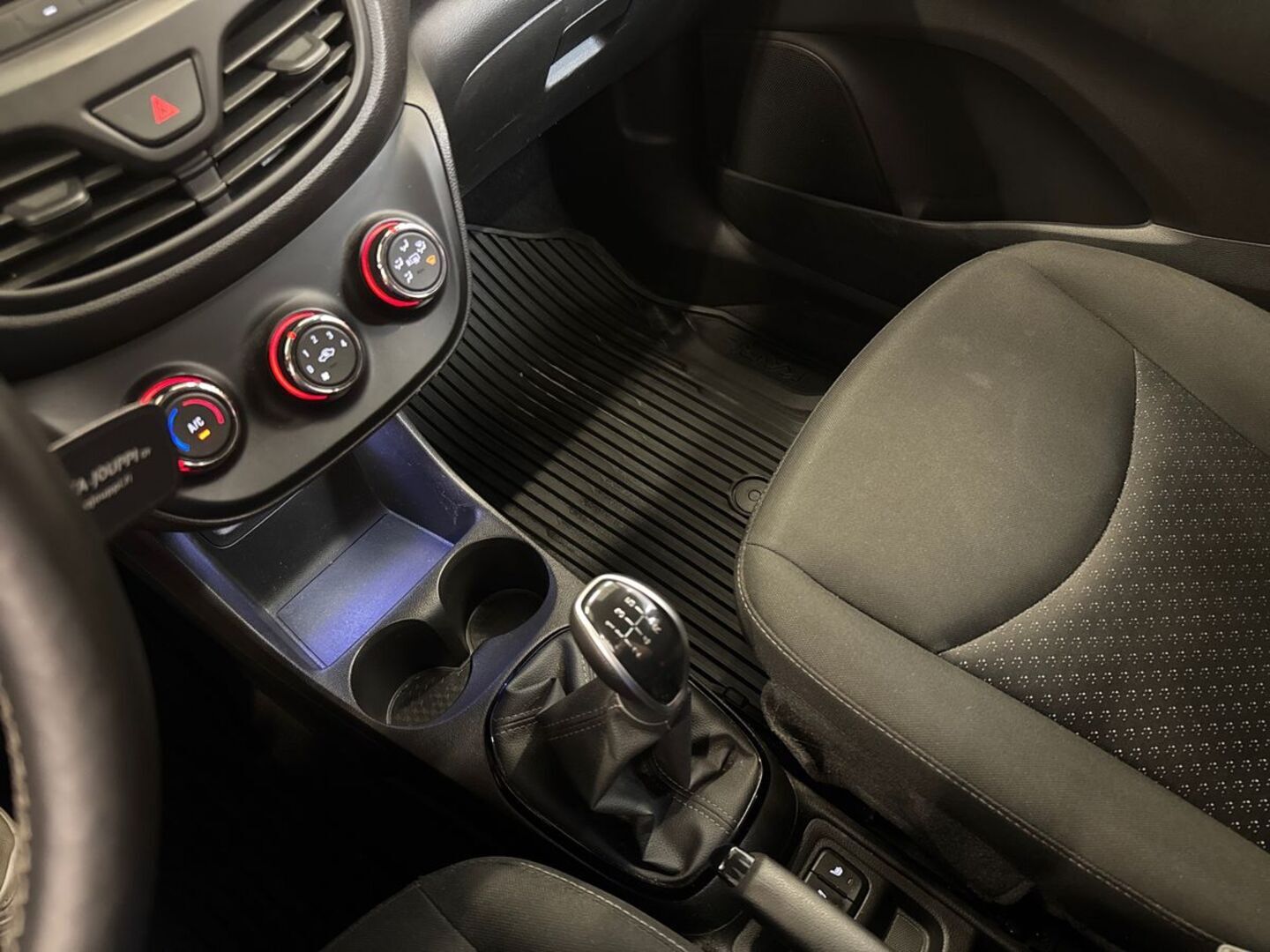OPEL Karl 2017