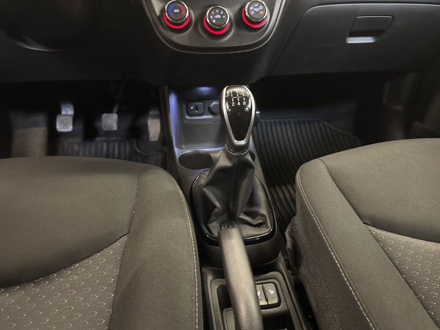 OPEL Karl 2017