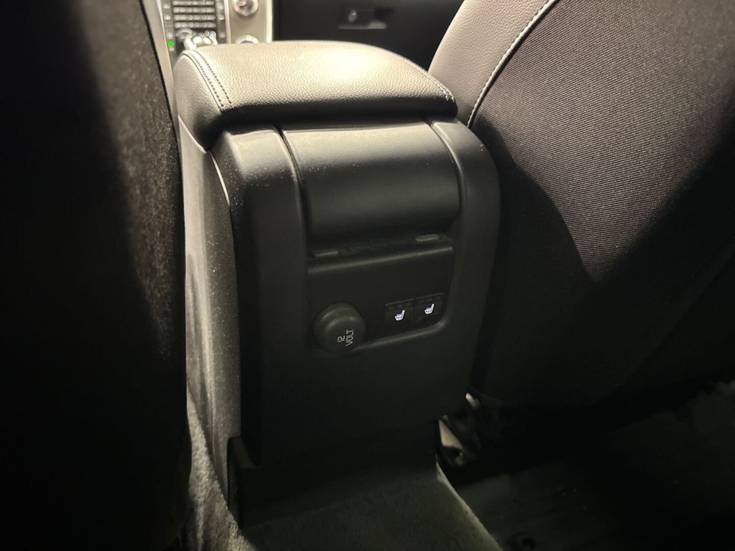 VOLVO V60 2016