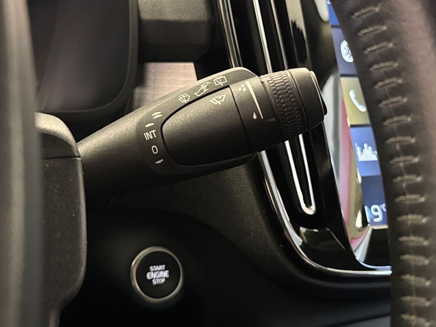 VOLVO XC40 2018