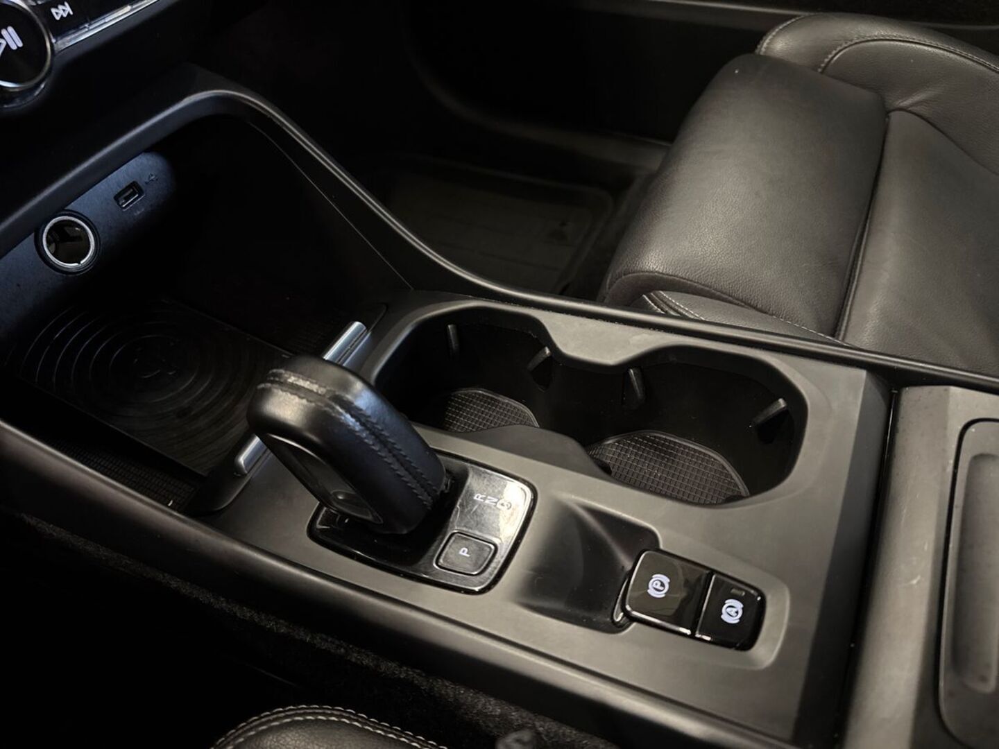 VOLVO XC40 2018