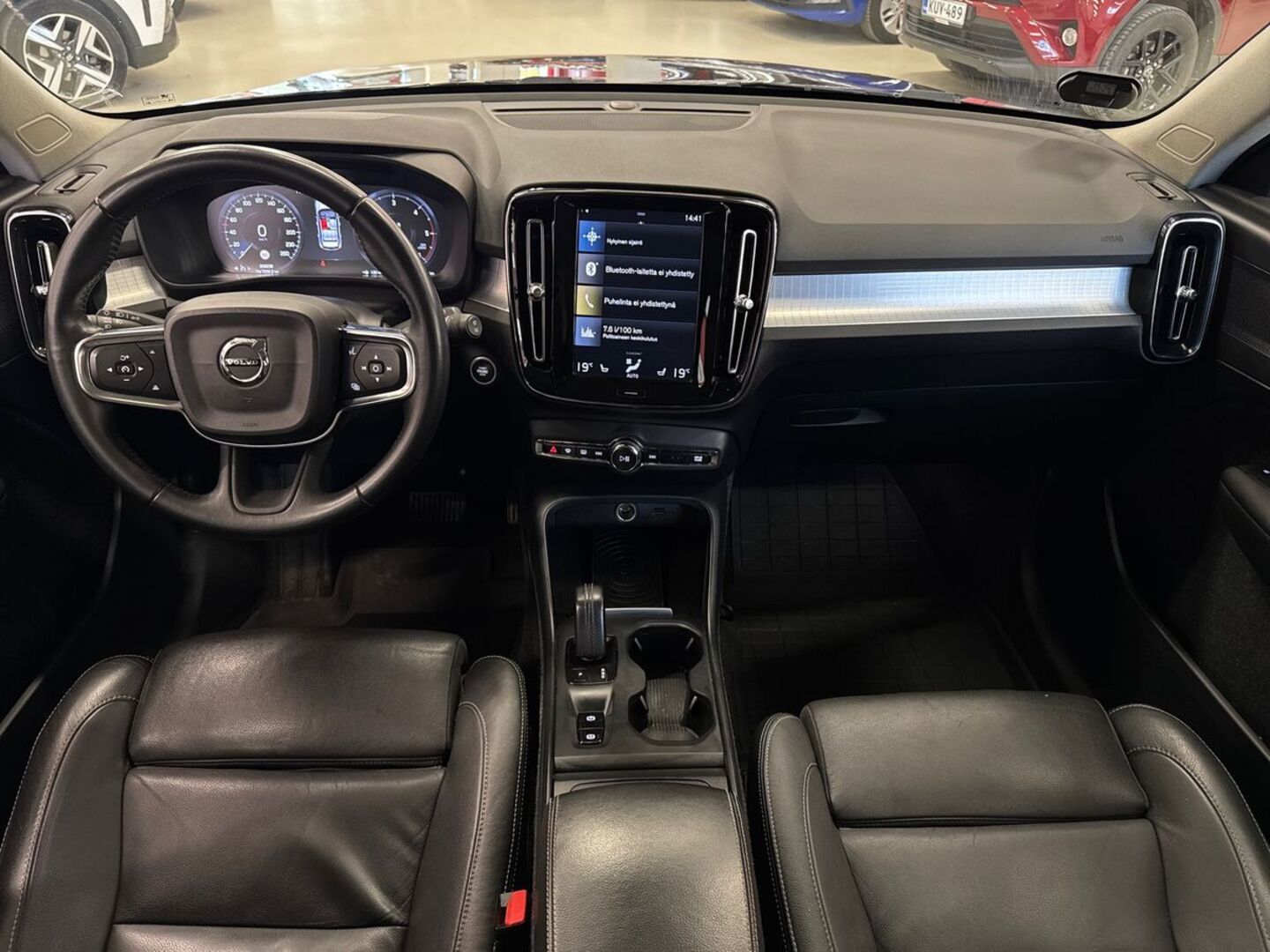 VOLVO XC40 2018