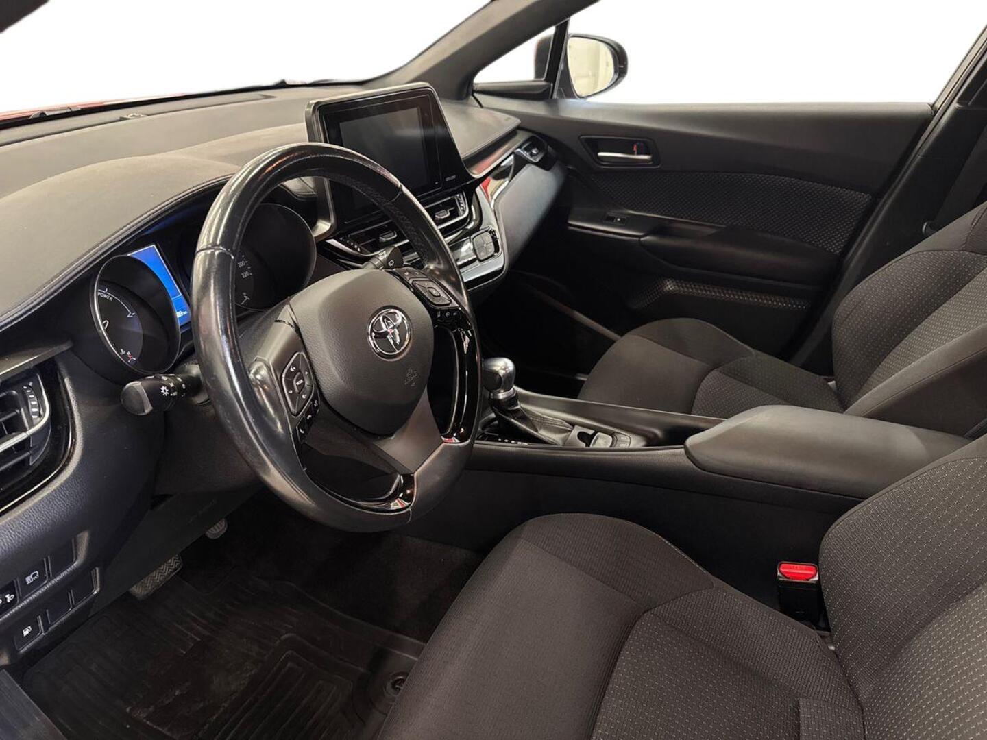 TOYOTA C-HR 2018