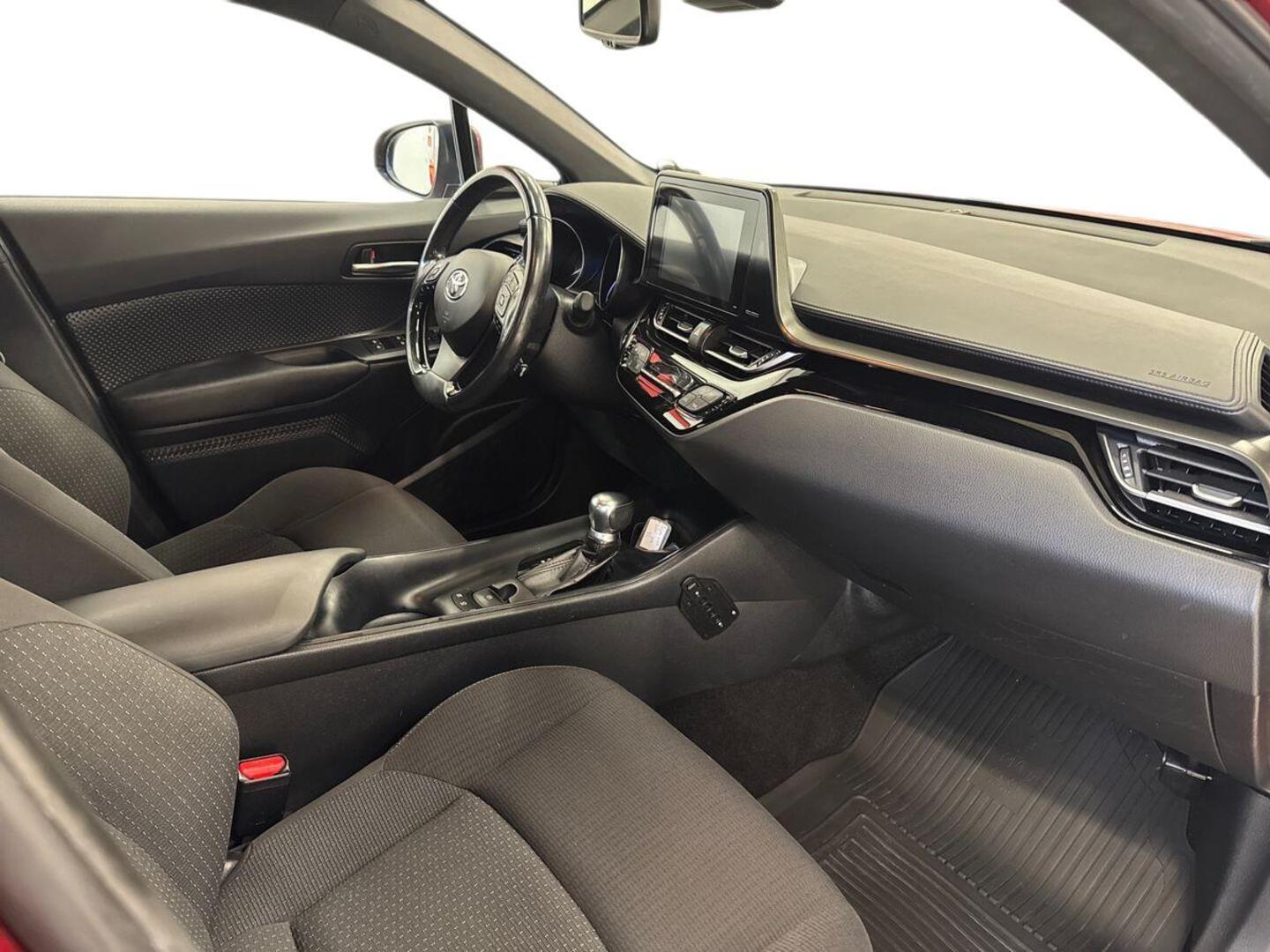 TOYOTA C-HR 2018