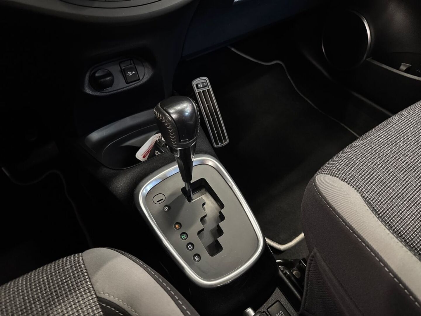 TOYOTA Yaris 2020