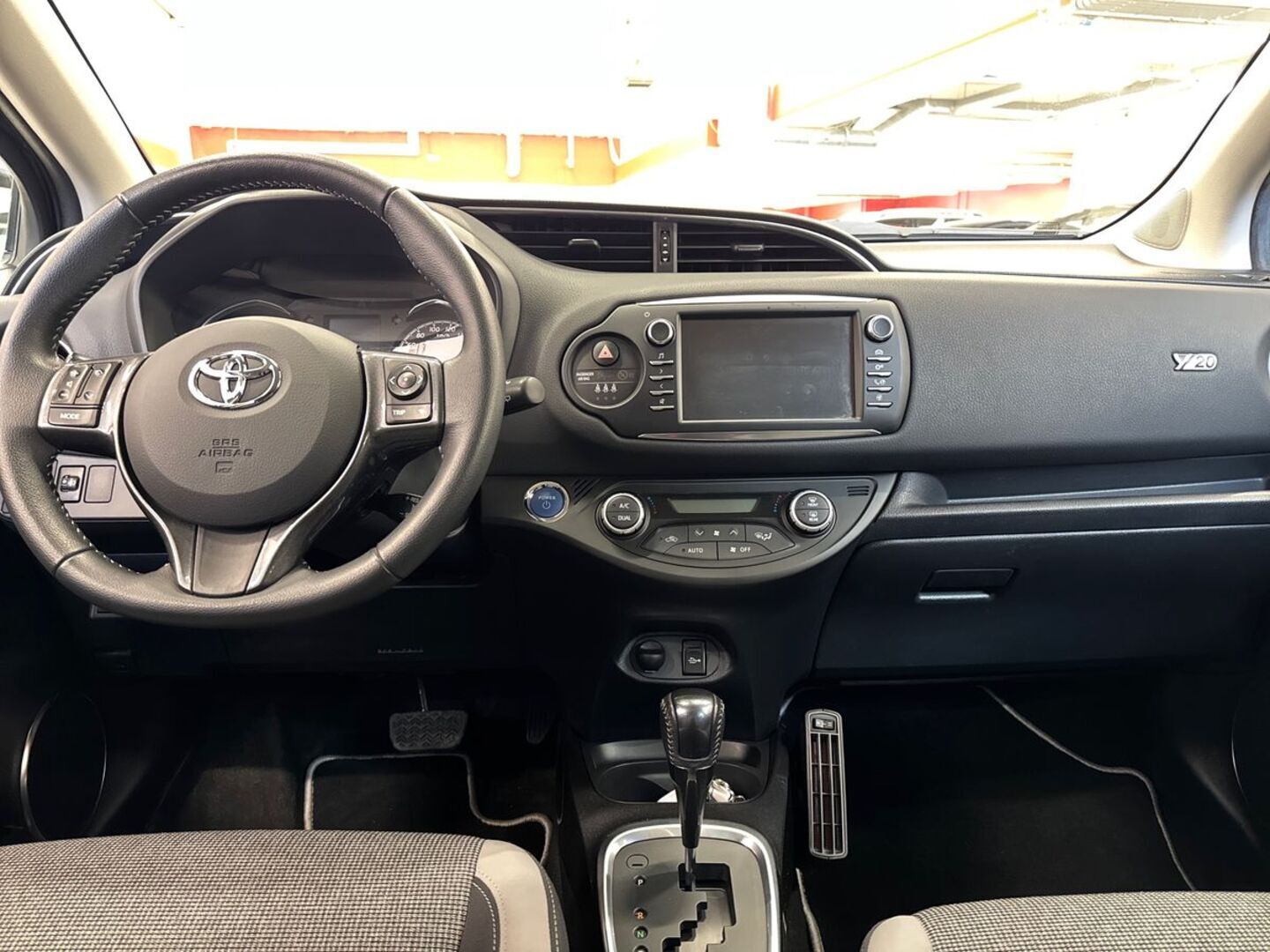 TOYOTA Yaris 2020