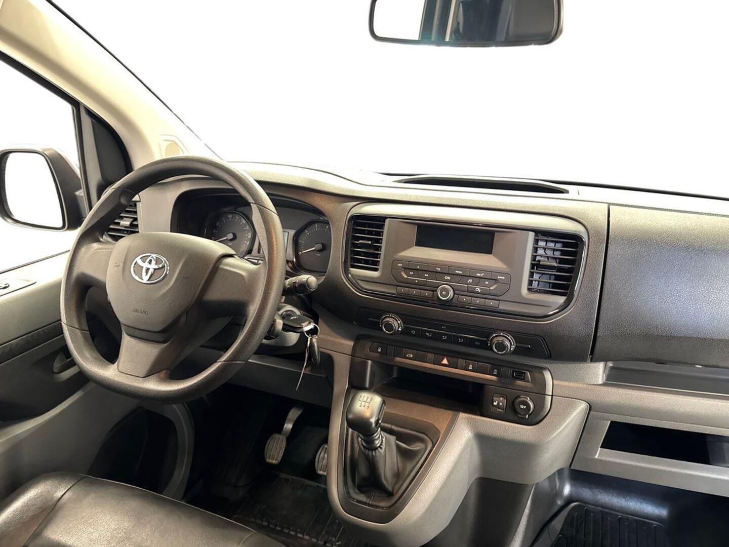 TOYOTA Proace 2020