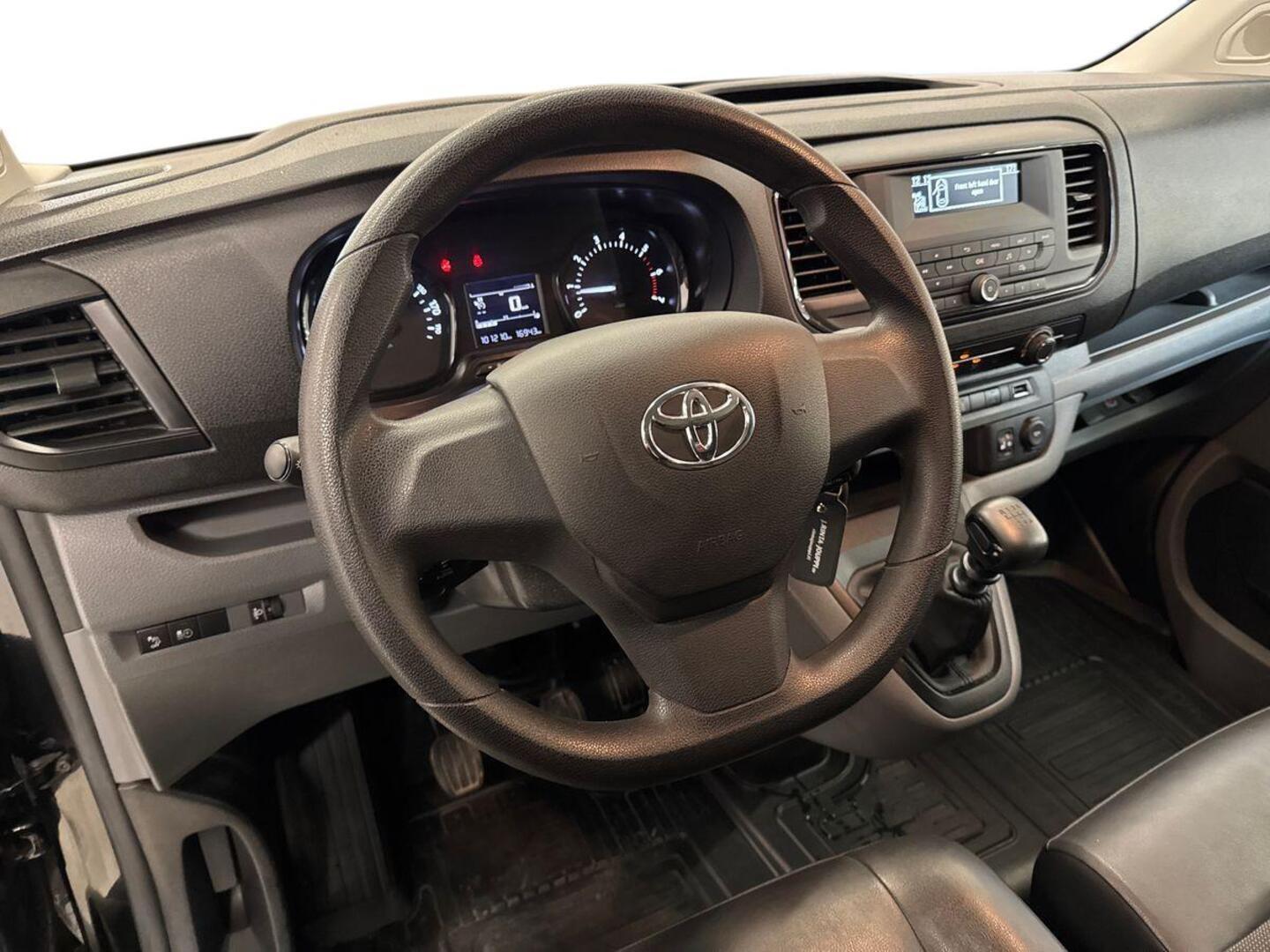 TOYOTA Proace 2020