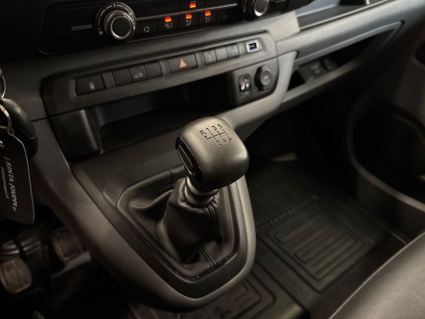 TOYOTA Proace 2020