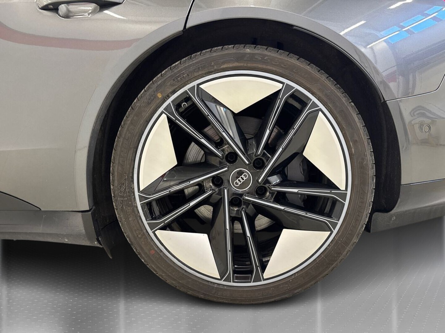 AUDI e-tron GT 2022