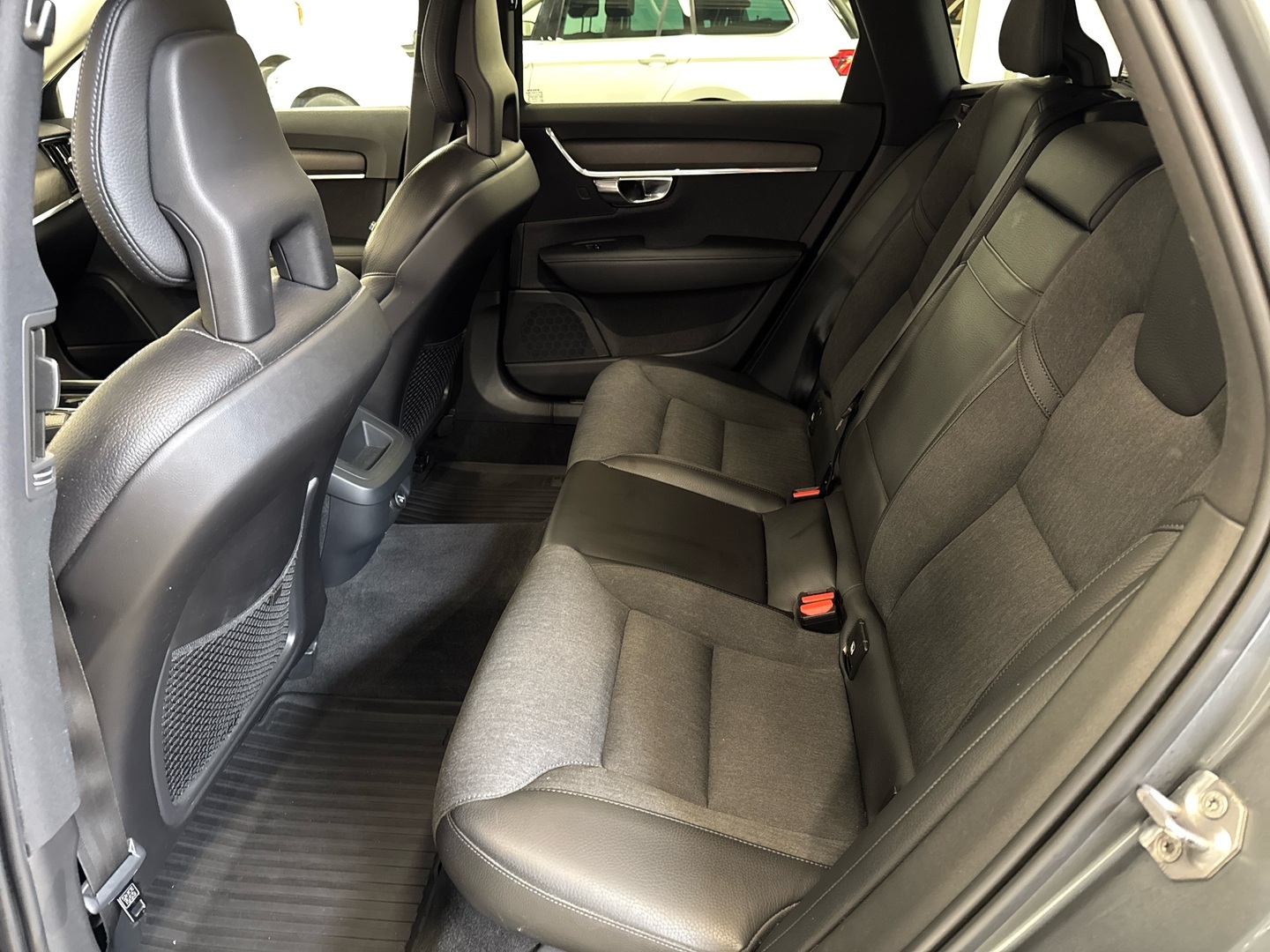 VOLVO V90 Cross Country 2018