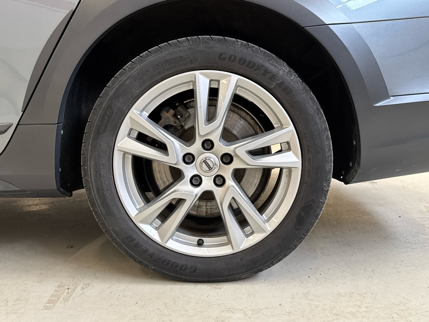 VOLVO V90 Cross Country 2018
