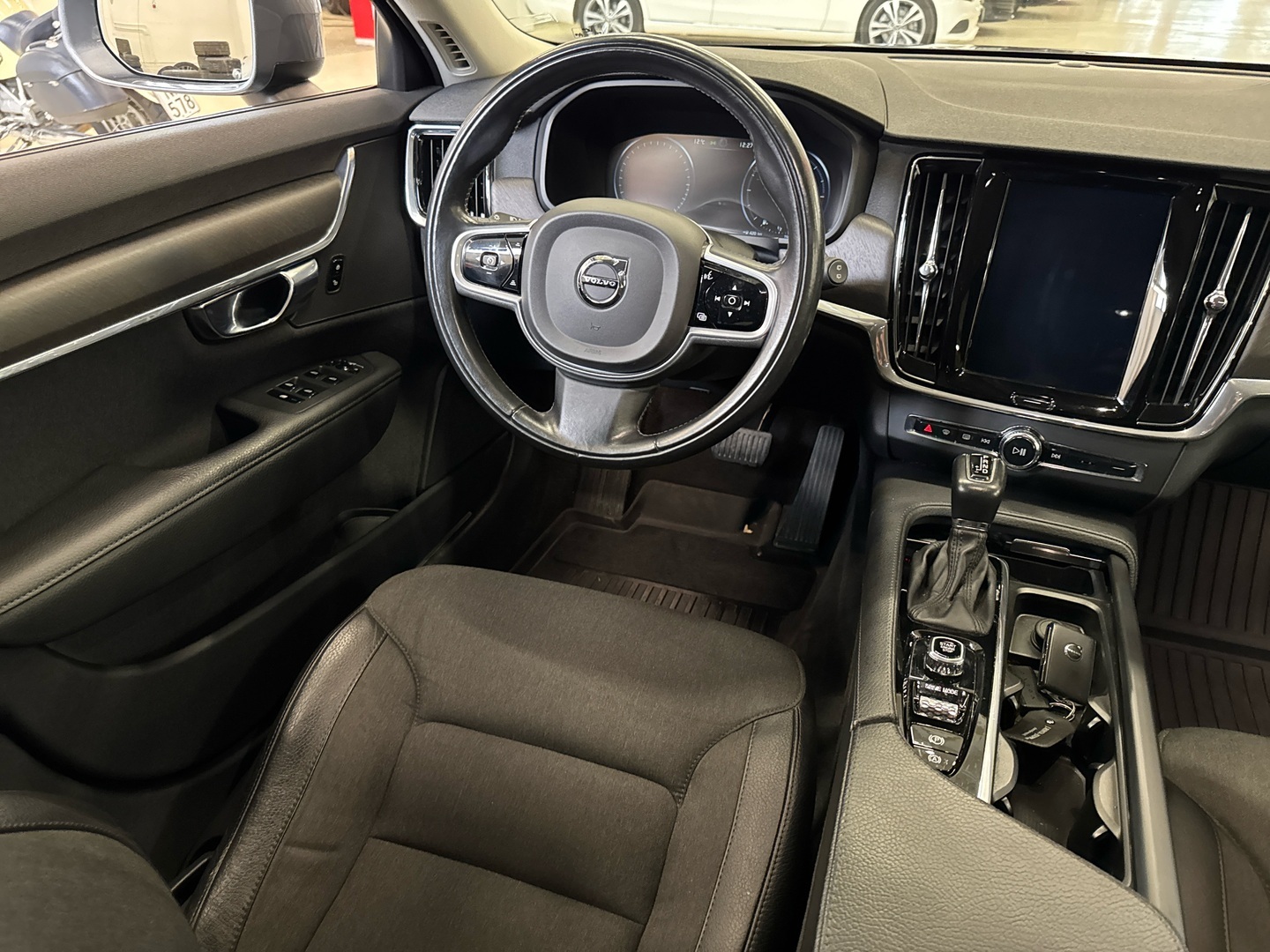VOLVO V90 Cross Country 2018