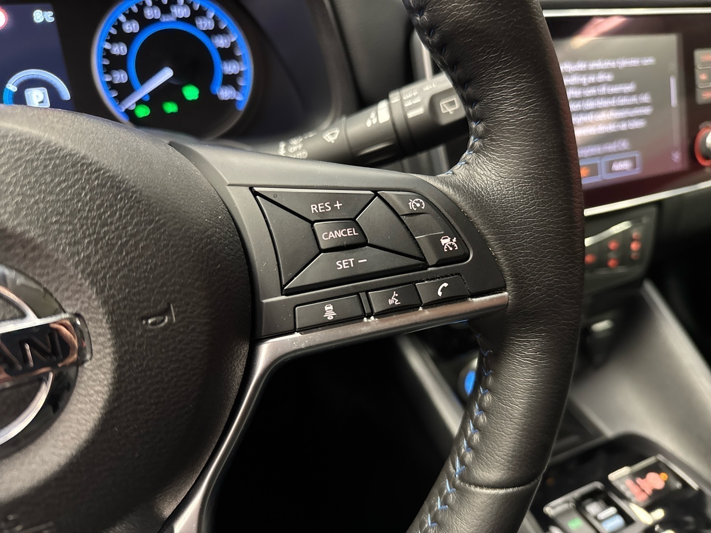 NISSAN Leaf 2021