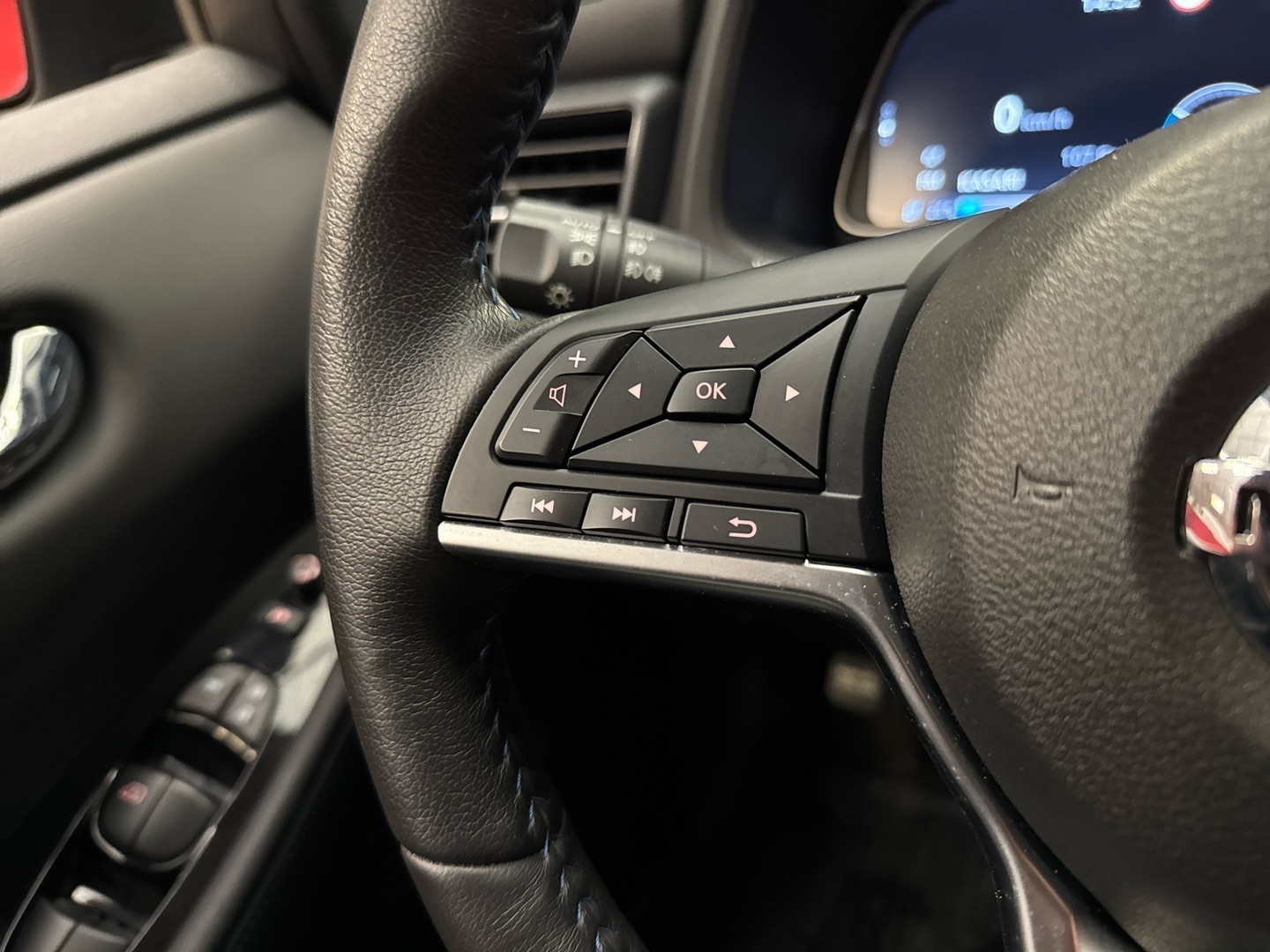 NISSAN Leaf 2021
