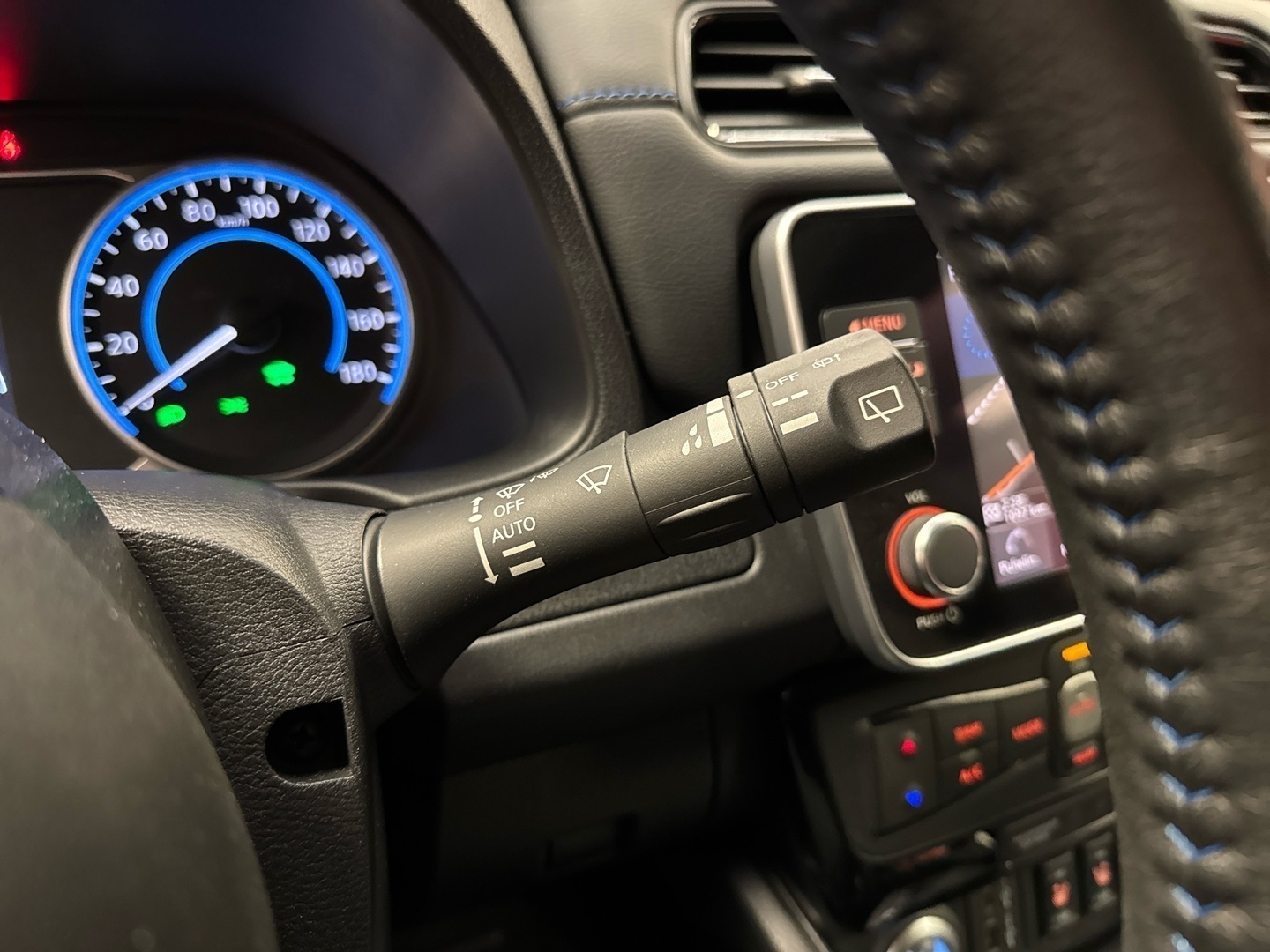 NISSAN Leaf 2021