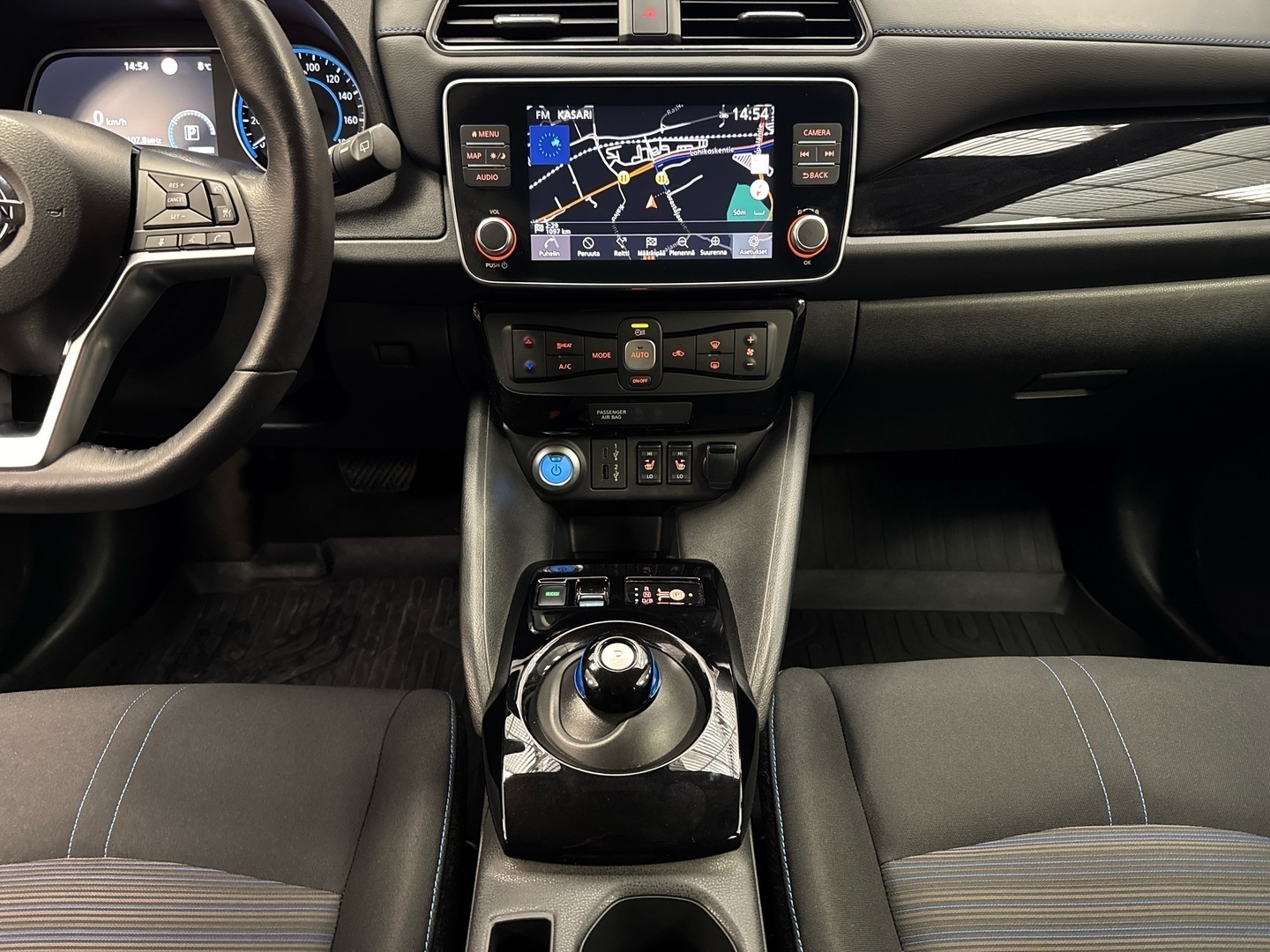 NISSAN Leaf 2021