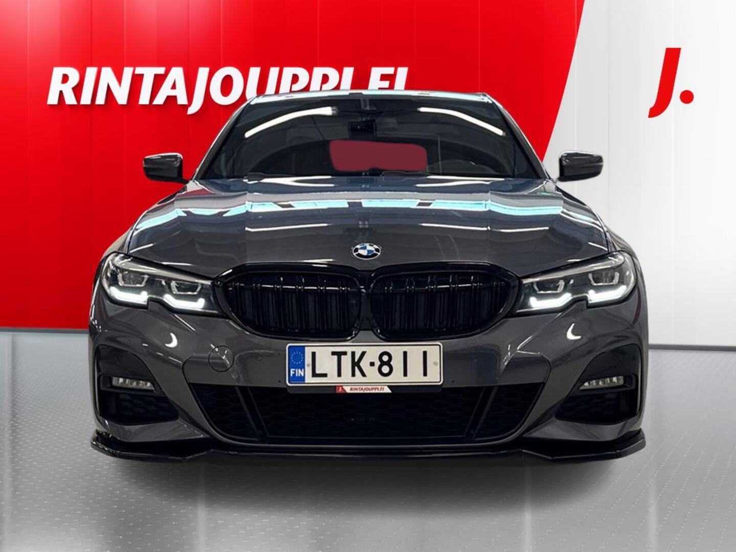 BMW 330 2019