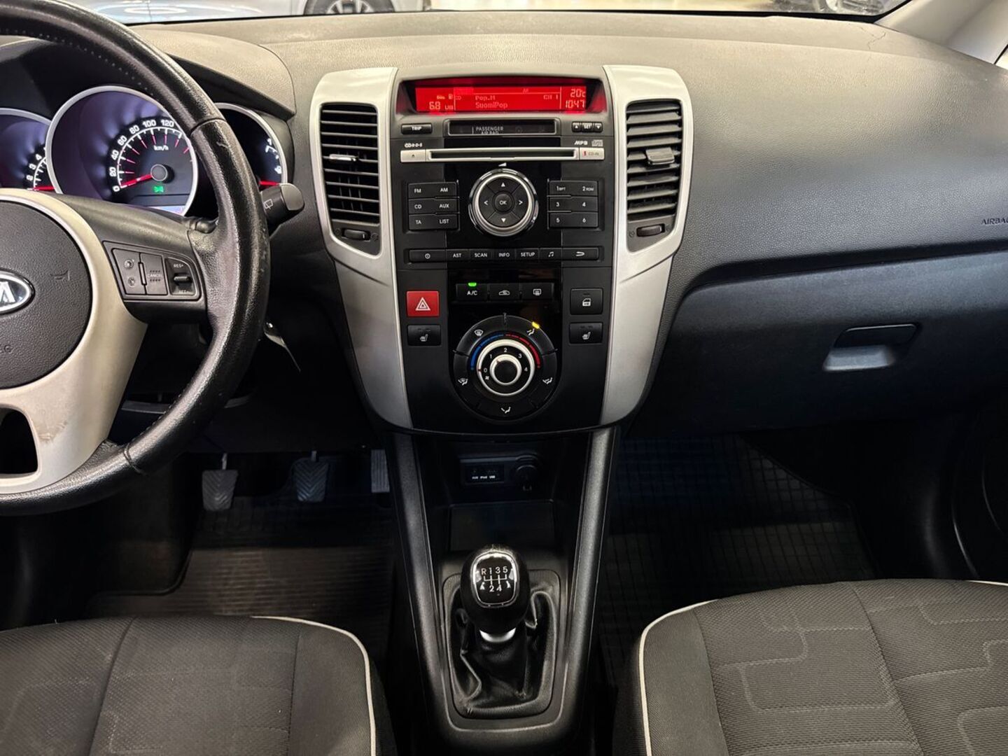 KIA Venga 29