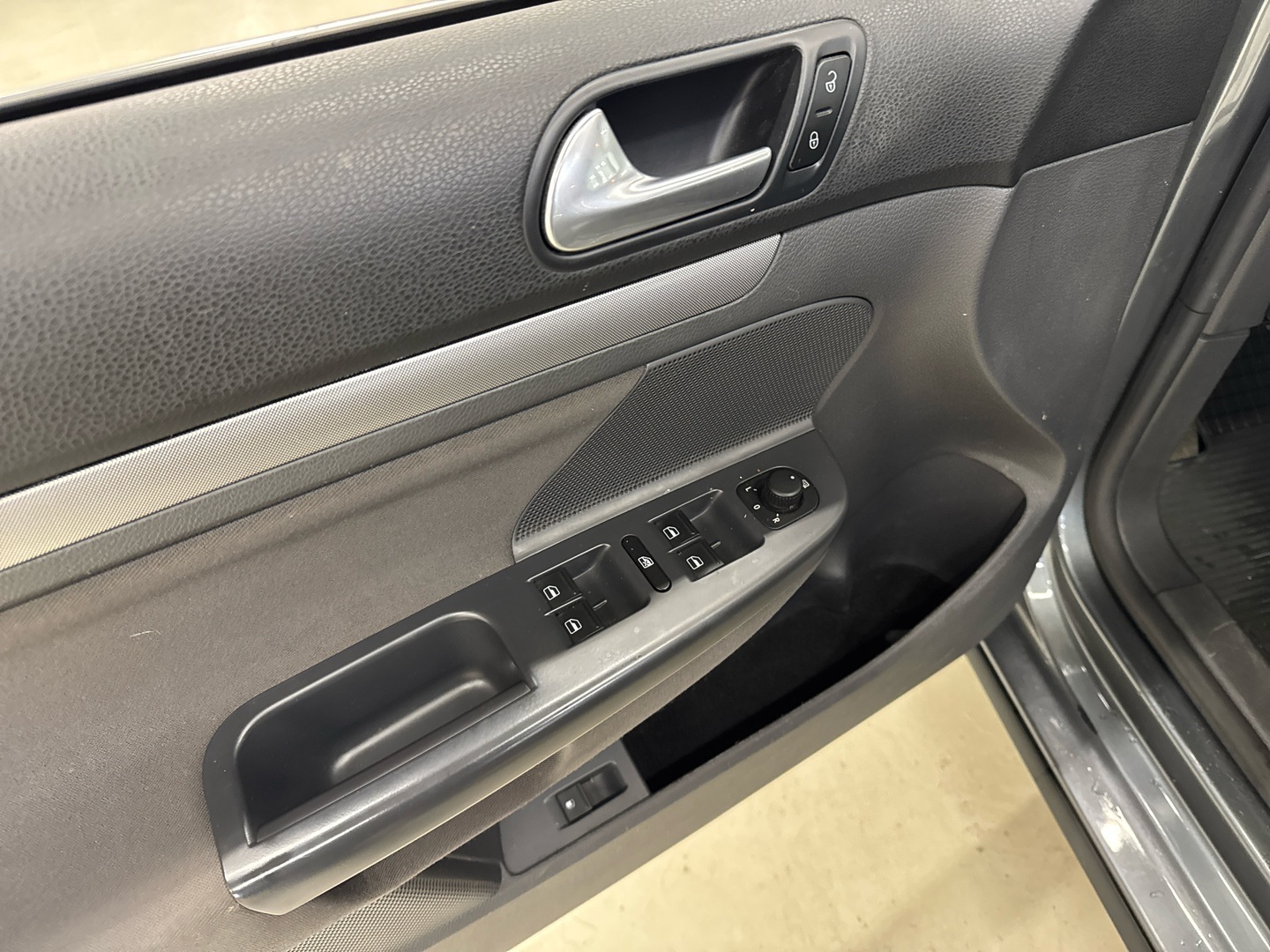 VOLKSWAGEN Jetta 2007