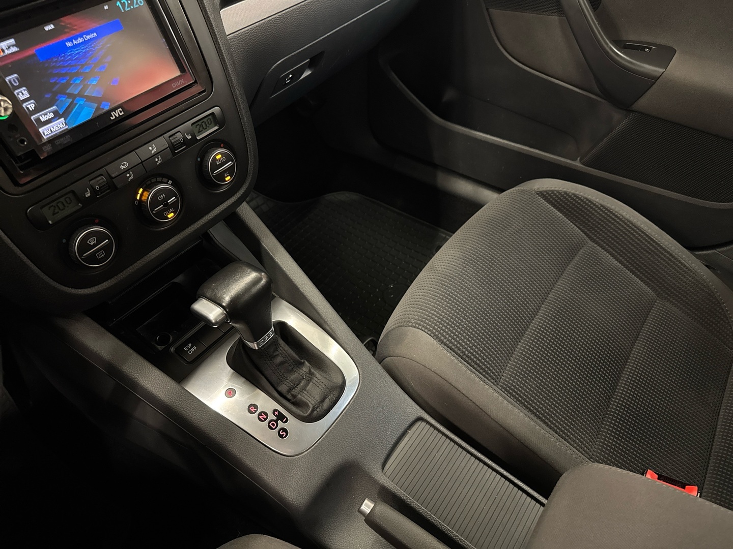 VOLKSWAGEN Jetta 2007