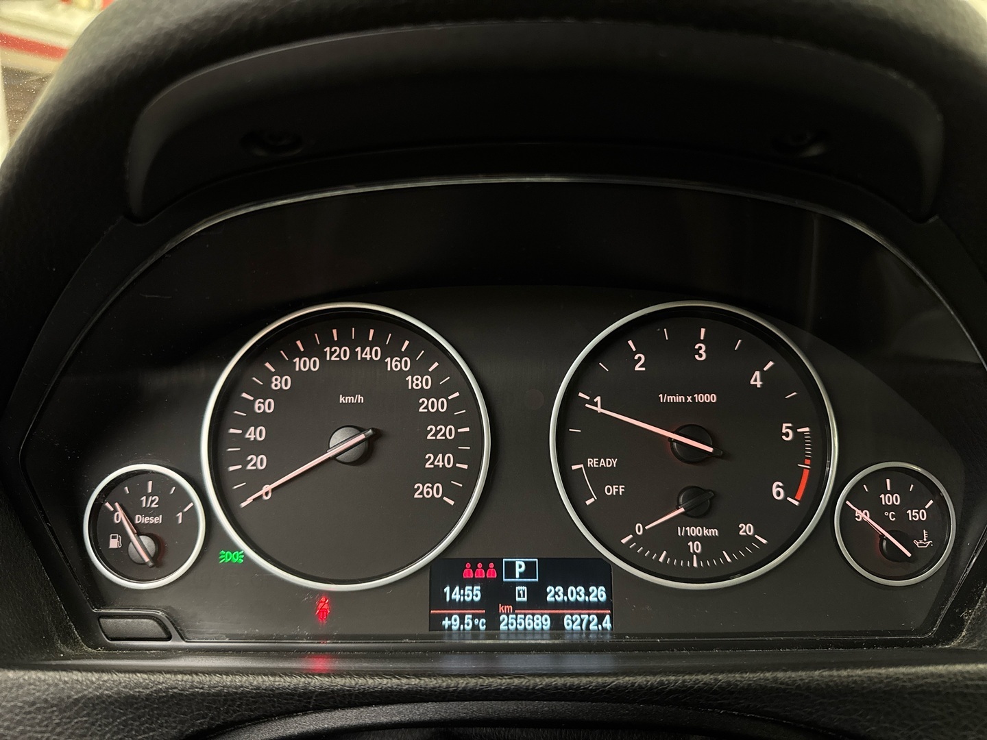 BMW 318 2013