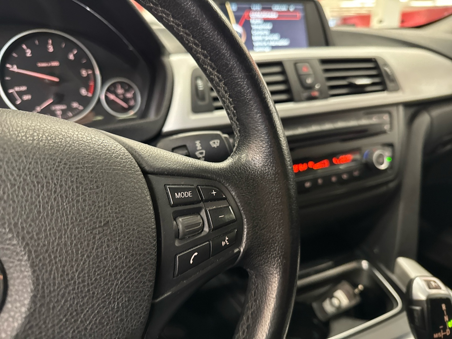 BMW 318 2013