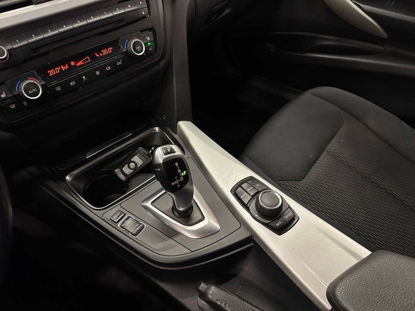 BMW 318 2013