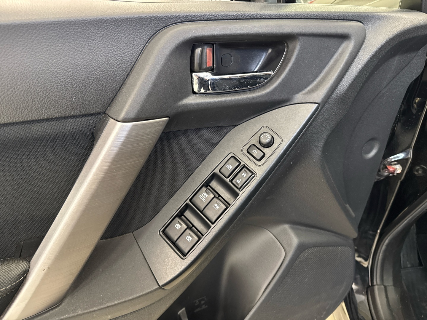 SUBARU Forester 2014