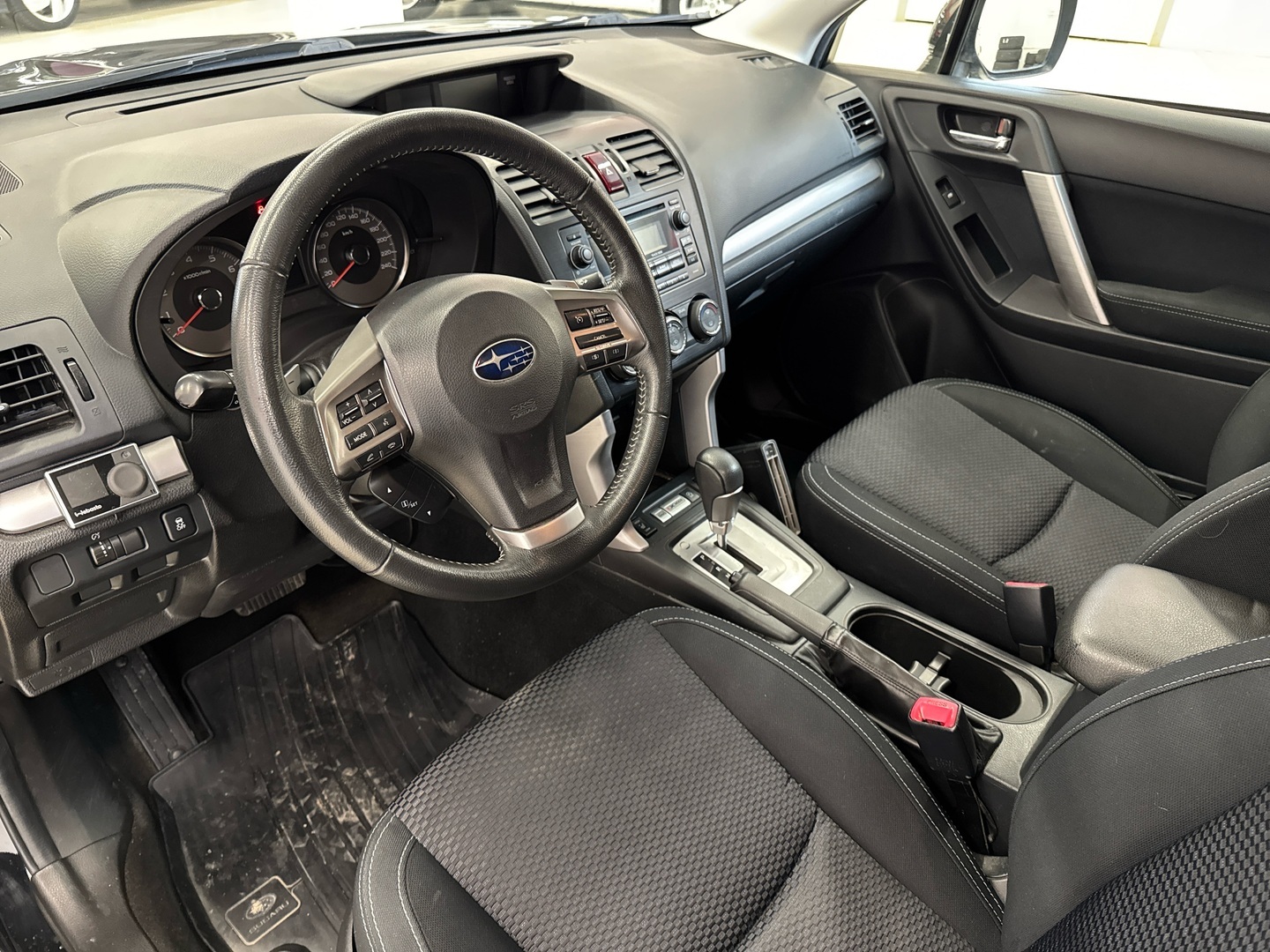 SUBARU Forester 2014