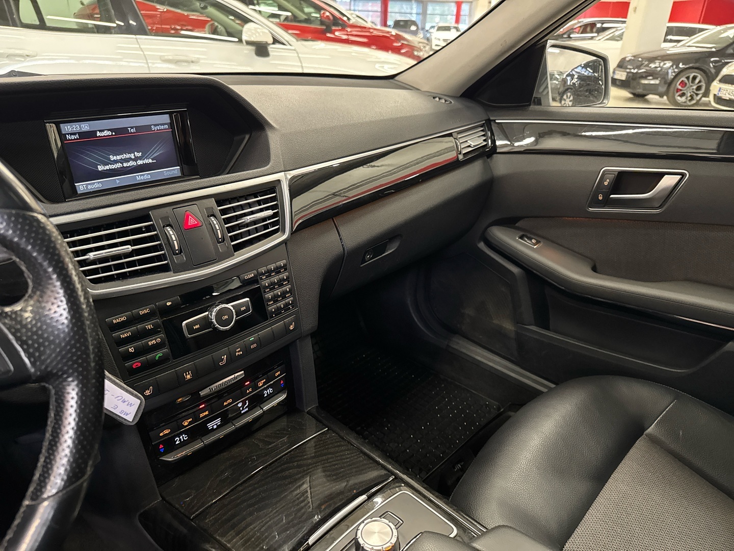 MERCEDES-BENZ E 2013
