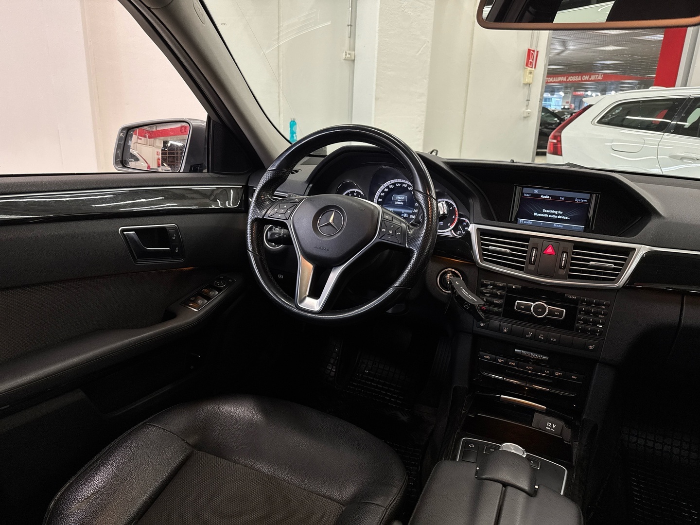 MERCEDES-BENZ E 2013