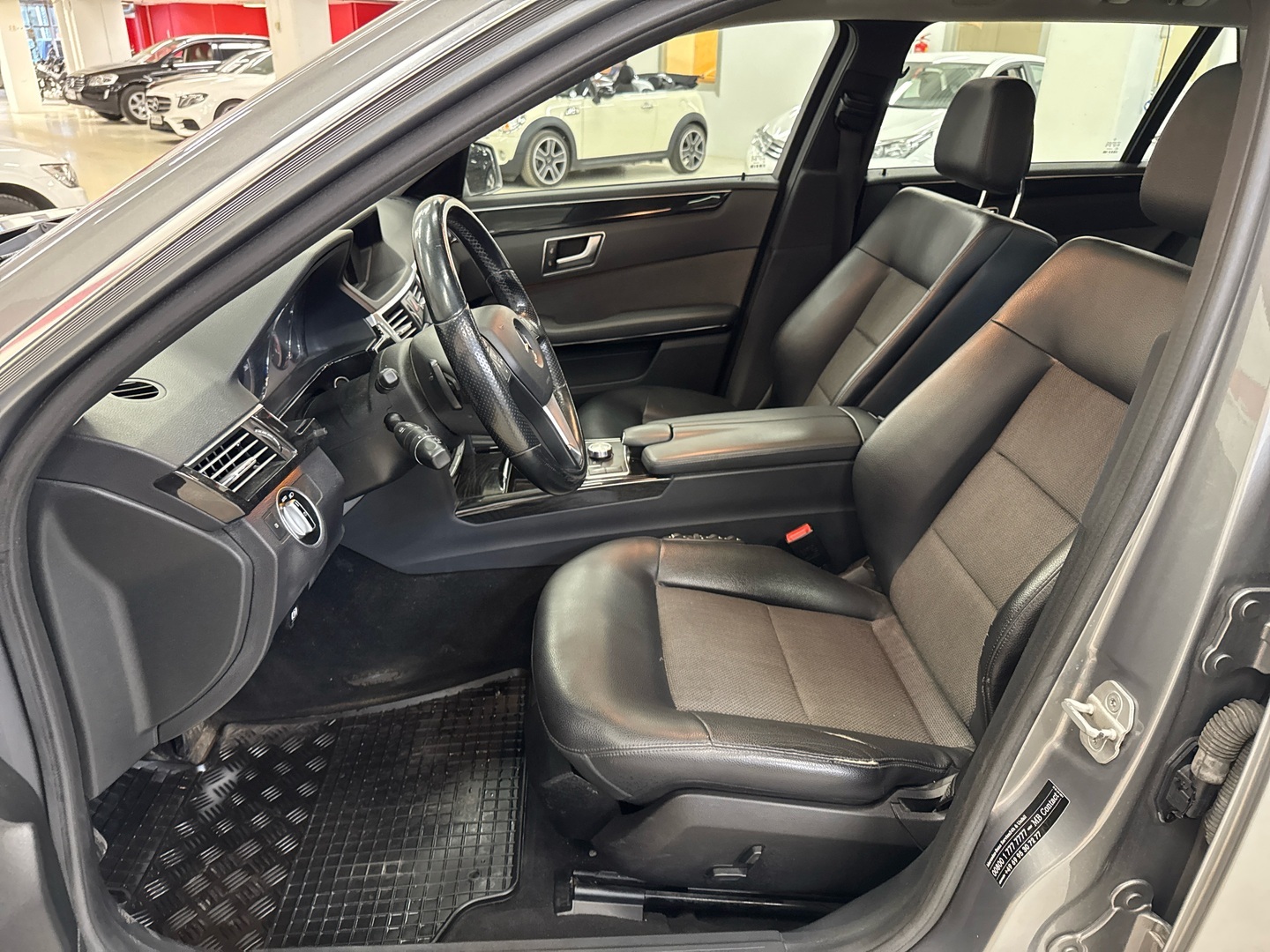 MERCEDES-BENZ E 2013