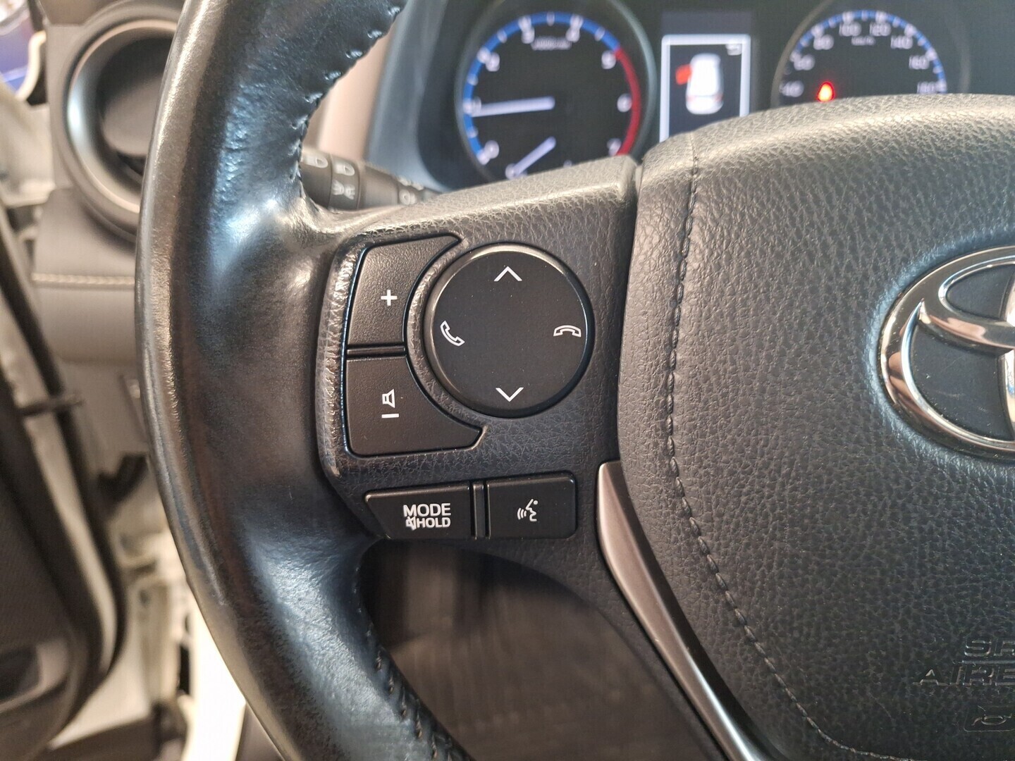 TOYOTA RAV4 2017