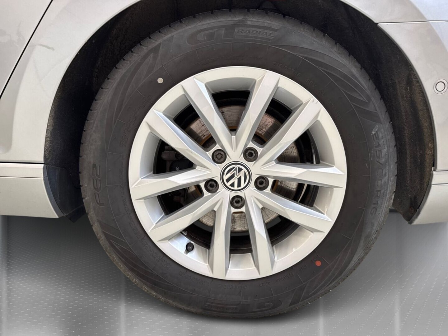 VOLKSWAGEN Passat 2018