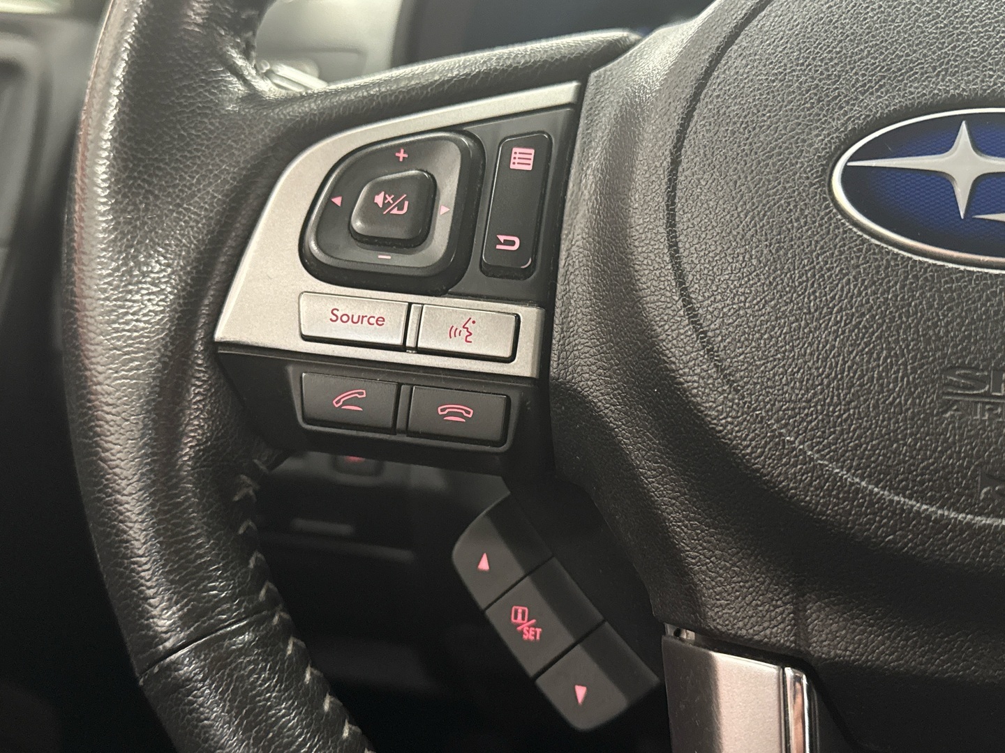 SUBARU Forester 2018