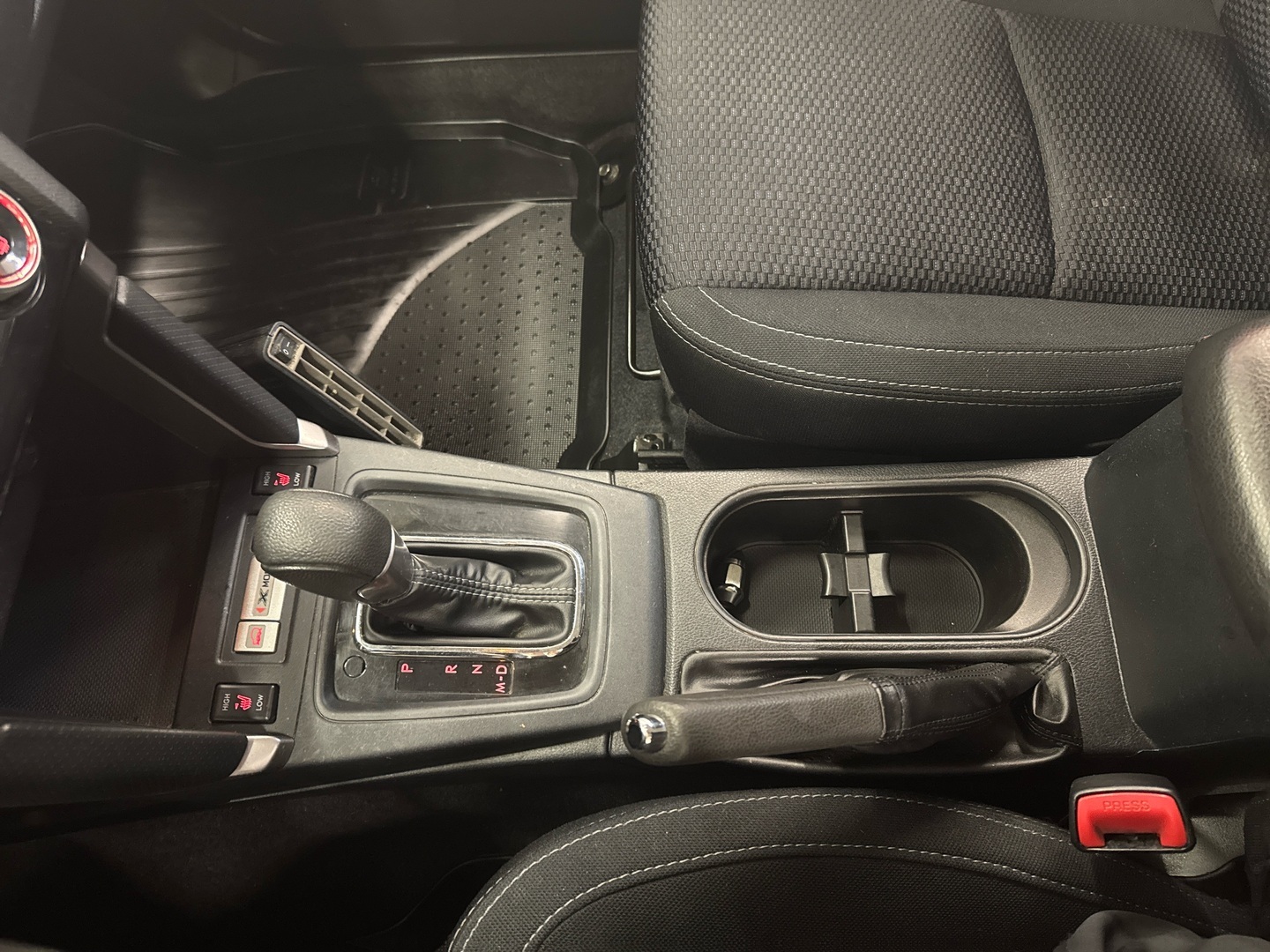 SUBARU Forester 2018