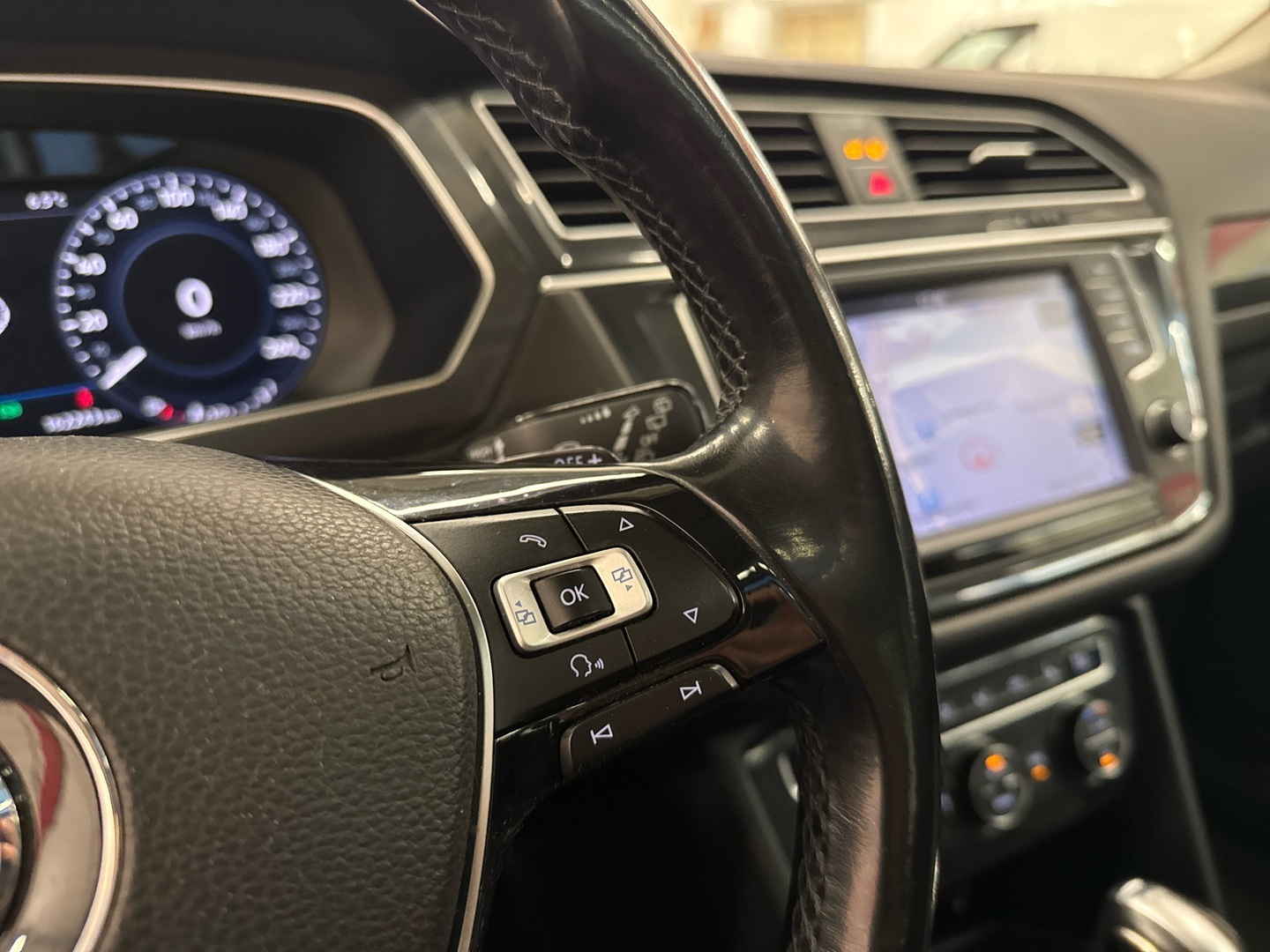 VOLKSWAGEN Tiguan 2017