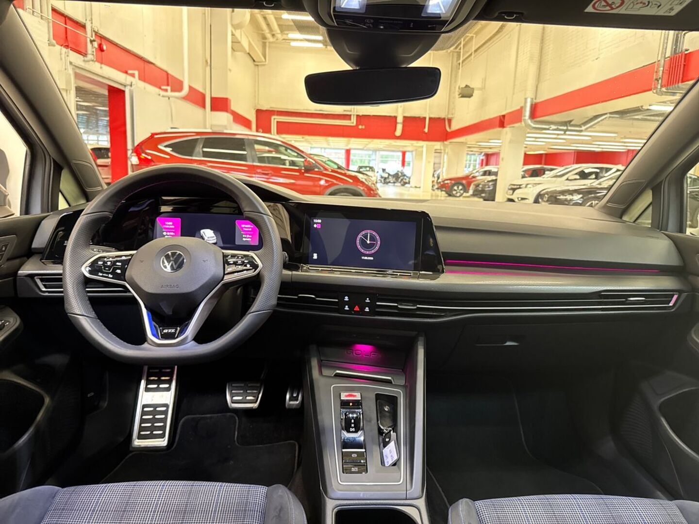 VOLKSWAGEN Golf 29