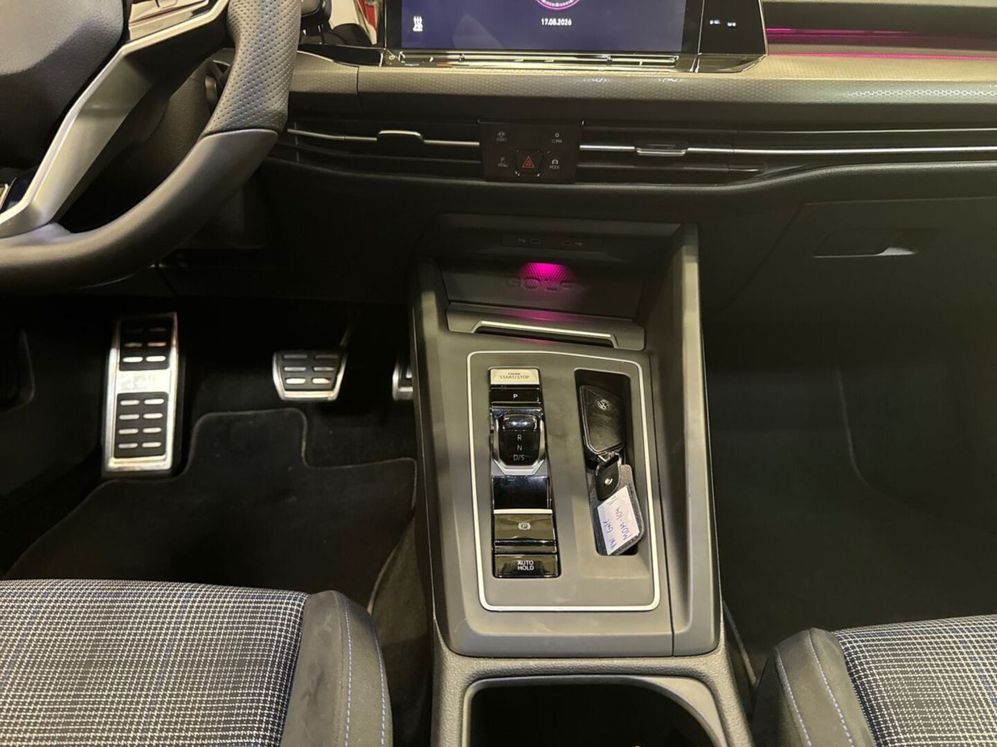 VOLKSWAGEN Golf 30
