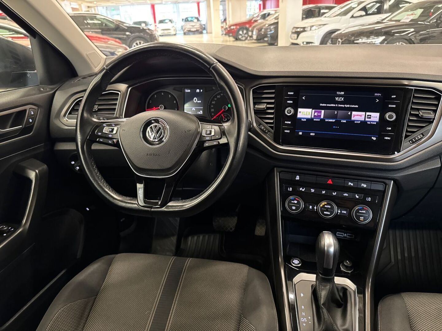 VOLKSWAGEN T-Roc 2019