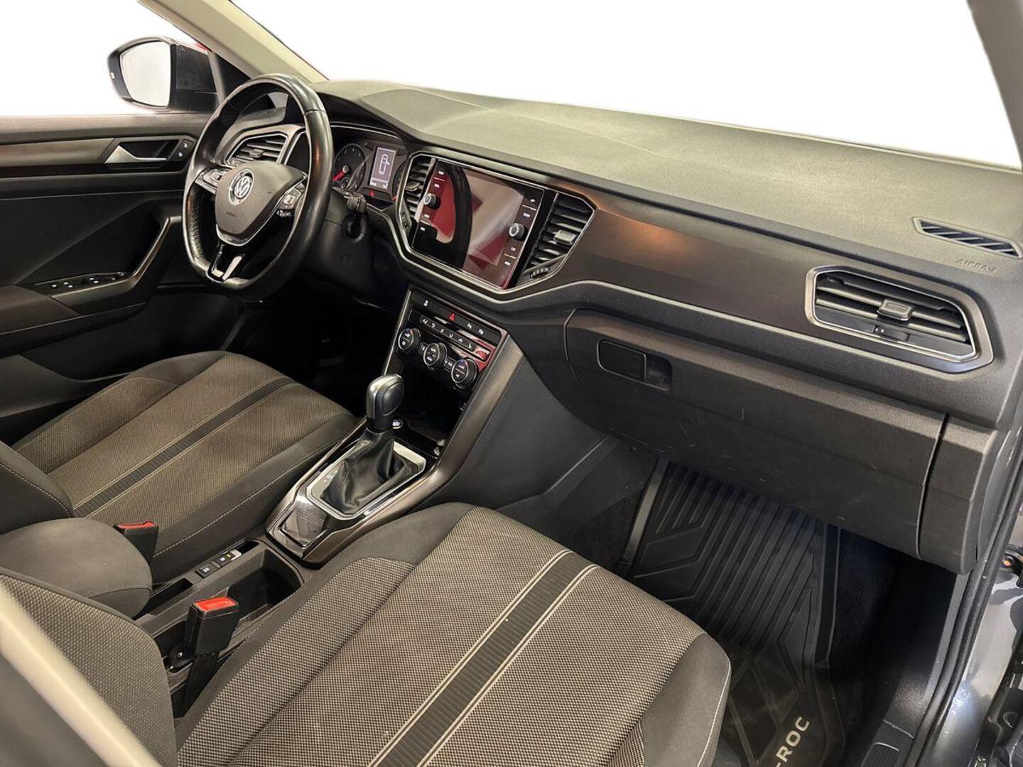 VOLKSWAGEN T-Roc 2019