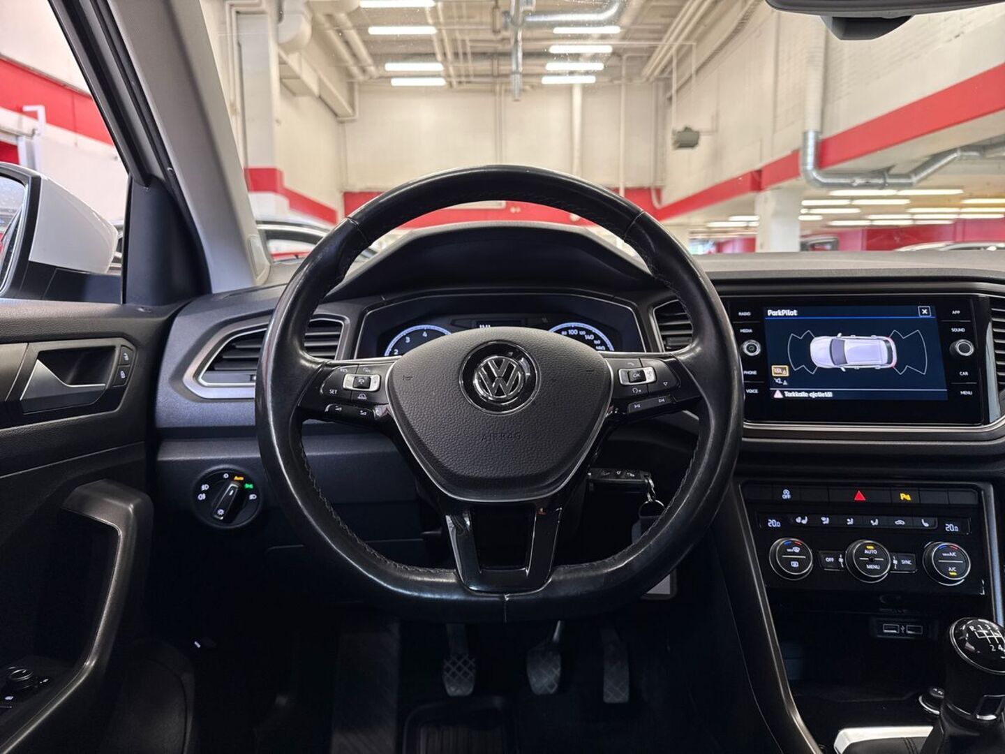 VOLKSWAGEN T-Roc 2018
