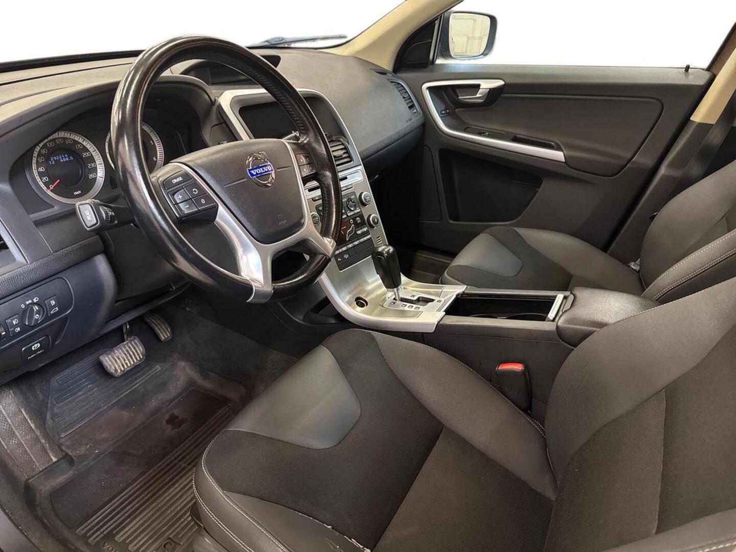 VOLVO XC60 2010