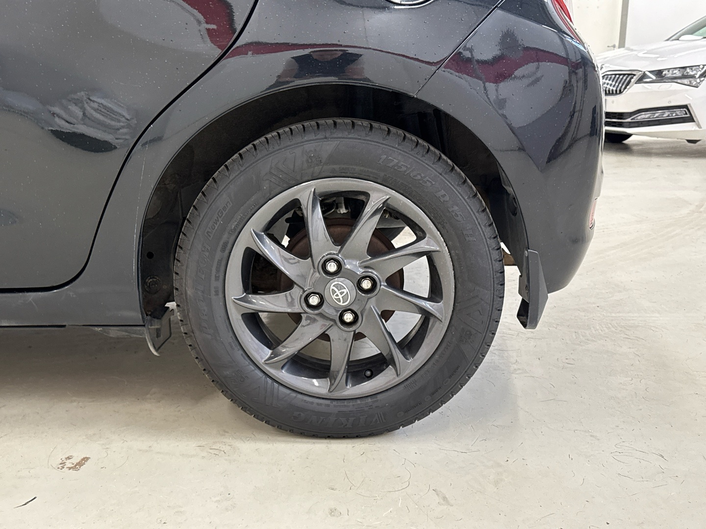 TOYOTA Yaris 2012