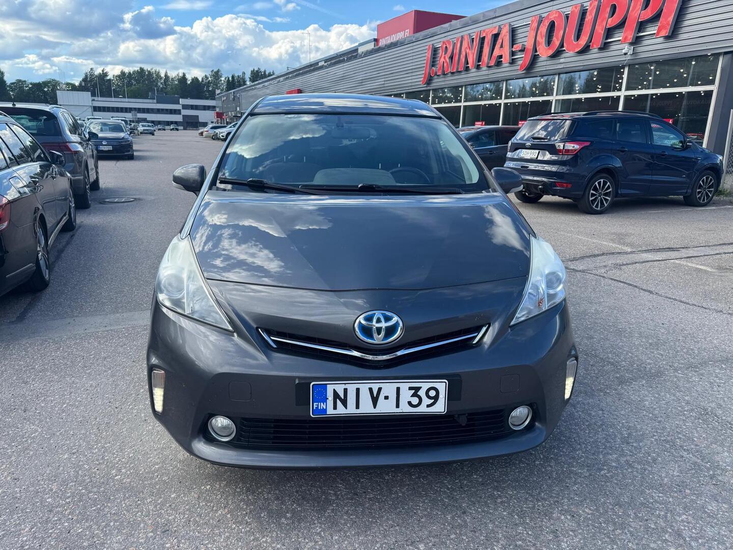 TOYOTA Prius+ 2013