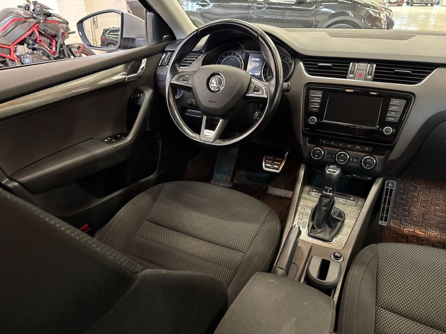 SKODA Octavia 22