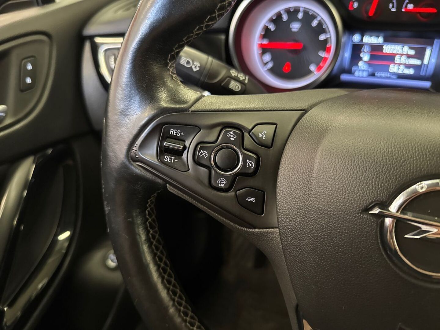 OPEL Astra 2017