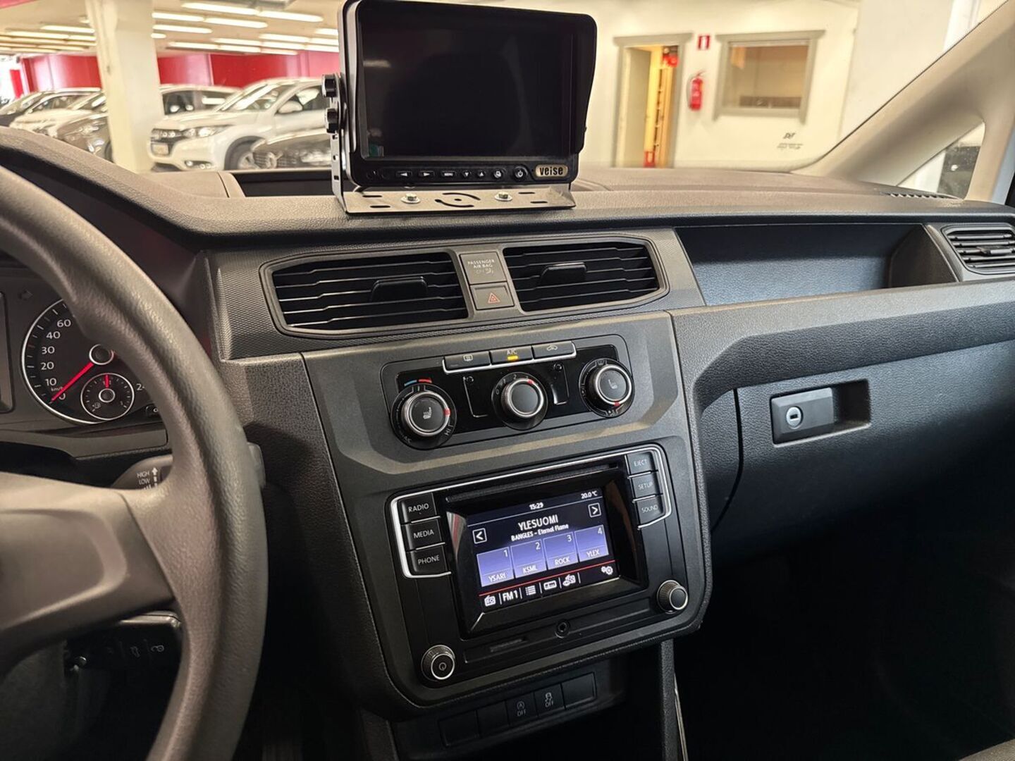 VOLKSWAGEN Caddy Maxi 22